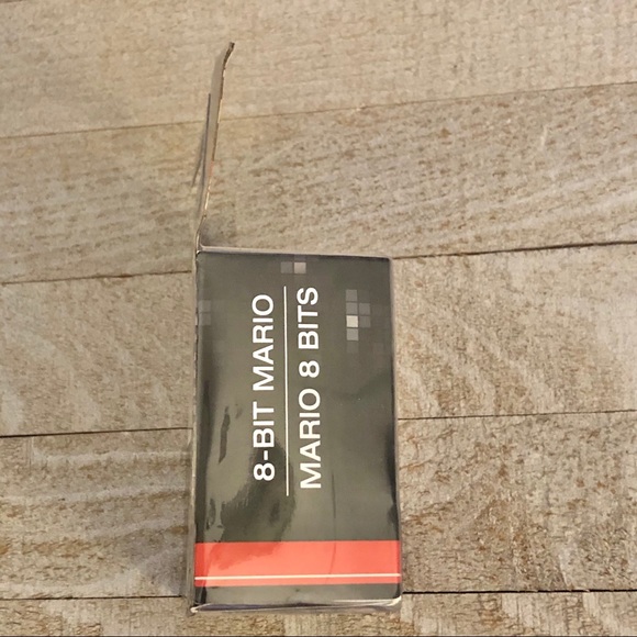 Super Mario Bros. 8-Bit World of Nintendo figure - Picture 4 of 8